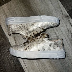 Hey Girl Shoes. Never worn